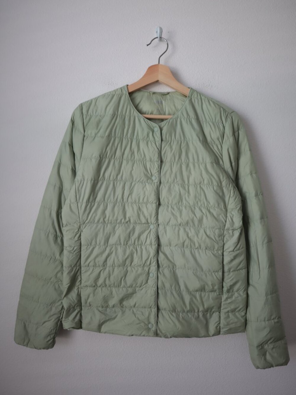 Uniqlo Ultra Light Down Sage Green Layering Jacket | M